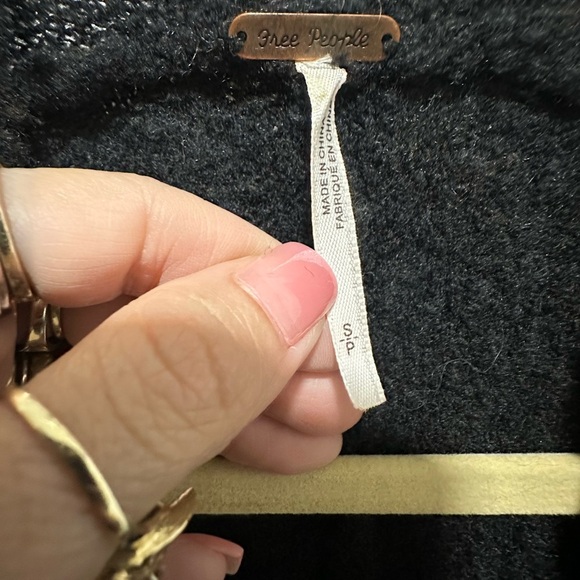 Free People Women's Black Open Phantom Cardigan Sweater EUC Size Small - Picture 5 of 6